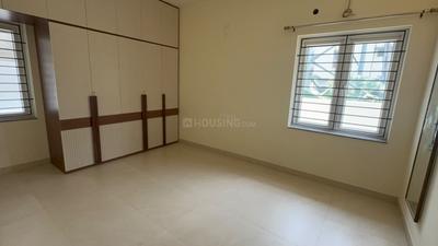Bedroom Image of 1800 Sq.ft 3 BHK Independent House for rent in Thoraipakkam Chennai for Rs. 80000