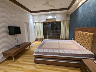 Bedroom Image of 3220 Sq.ft 4 BHK Apartment / Flat for sale in Adani La Marina, Shantigram Ahmedabad for Rs. 38500000