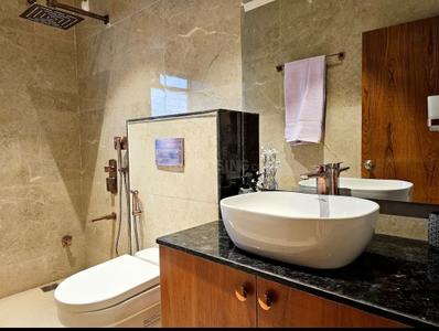 Bathroom Image of 1800 Sq.ft 4 BHK Villa for rent in Sherpura Bharuch for Rs. 28000