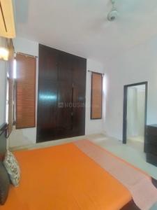 Bedroom Image of 3250 Sq.ft 3 BHK Builder Floor for rent in Defence Colony New Delhi for Rs. 100000