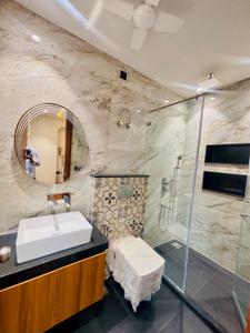 Image of 2000 Sq.ft 3 BHK Builder Floor for sale in Anant Raj Estate, Kadarpur, Gurgaon for Rs. 22000000