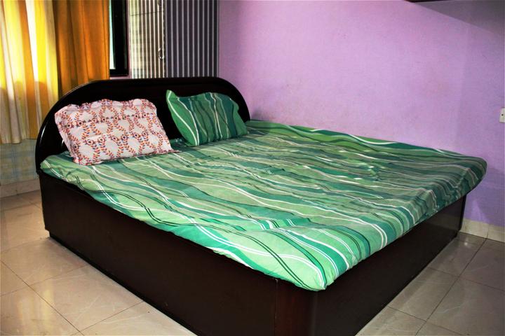 Bedroom Image of 2 BHK in Hill view park in Kandivali East, Mumbai
