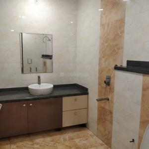 Bathroom Image of 250 Sq.ft 2 BHK Independent House for rent in Gardenia Glory, Sector 46 Noida for Rs. 35000