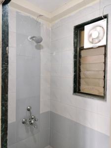 Common Bathroom Two Image of 600 Sq.ft 1 BHK Apartment / Flat for rent in Bharat Vihar New Delhi for Rs. 20000