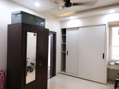 Bedroom Image of 2400 Sq.ft 4 BHK Apartment / Flat for sale in Kamakshi Apartment, Sector 6 Dwarka New Delhi for Rs. 35555550