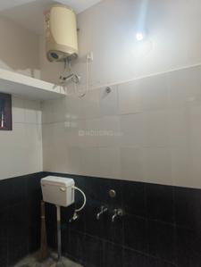 Bathroom Image of 1450 Sq.ft 2 BHK Independent House for rent in Alasanatham Hosur for Rs. 12500