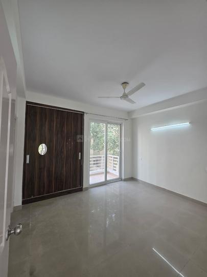 Roots Courtyard Main Image 1