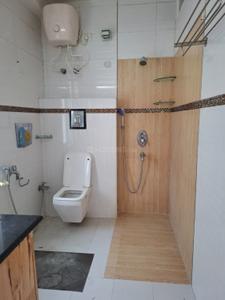 Bathroom Image of 2500 Sq.ft 3 BHK Apartment / Flat for rent in Banjara Hills Hyderabad for Rs. 100000