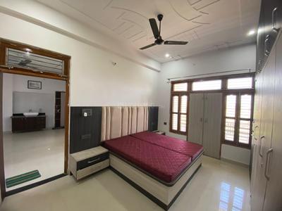 Bedroom Image of 2500 Sq.ft 9 BHK Apartment / Flat for rent in Ahmamau Lucknow for Rs. 120000