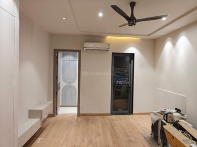 Bedroom Image of 2550 Sq.ft 4 BHK Builder Floor for sale in Model Town New Delhi for Rs. 37500000