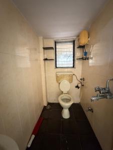 Bathroom Image of 610 Sq.ft 1 BHK Apartment / Flat for rent in Abrol Krishna Utsav, Malad West Mumbai for Rs. 37000