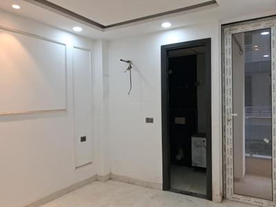Bedroom Image of 1725 Sq.ft 3 BHK Apartment / Flat for sale in Vantara Elite Luxury Homes, Sector 102 Noida for Rs. 9500000