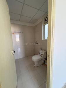 Bathroom Image of 598 Sq.ft 2 BHK Apartment / Flat for rent in Pyramid Pride, Sector 76 Gurgaon for Rs. 18000