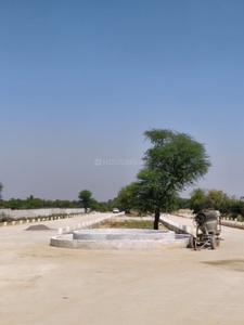 Image of 900 Sq.ft 3 BHK Farm House for sale in Laxmi Nagar, New Delhi for Rs. 2800000