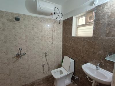 Bathroom Image of 850 Sq.ft 2 BHK Apartment / Flat for rent in Signature Fortius, Isnapur Sangareddy for Rs. 23500
