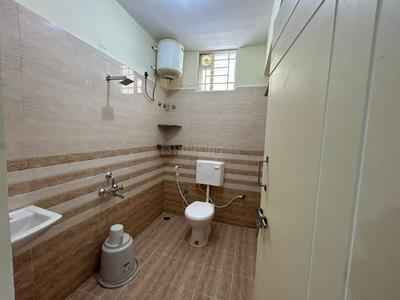 Bathroom Image of 650 Sq.ft 1 BHK Apartment / Flat for rent in Munnekollal Bengaluru for Rs. 26000