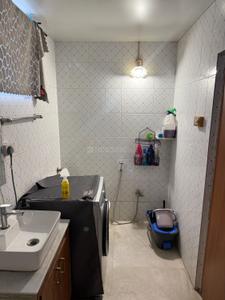 Bathroom Image of 1000 Sq.ft 1 BHK Independent House for rent in Chembur Mumbai for Rs. 55000