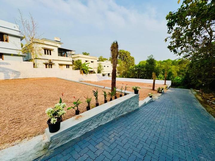 Kakkanad Main Image 1