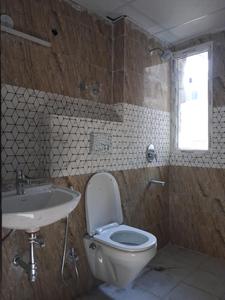 Common Bathroom Image of 1475 Sq.ft 3 BHK Apartment / Flat for sale in Unnati The Aranya, Sector 119 Noida for Rs. 9500000