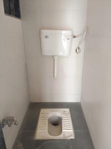 Common Bathroom Image of 550 Sq.ft 1 BHK Apartment / Flat for sale in Om Unnati, Taloja Navi Mumbai for Rs. 3200000