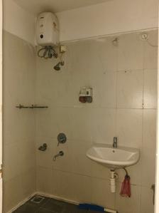 Common Bathroom Image of 891 Sq.ft 2 BHK Apartment / Flat for rent in Lodha Casa Rio, Palava Phase 1 Thane for Rs. 23000