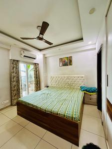 Bedroom Image of 1025 Sq.ft 2 BHK Apartment / Flat for rent in Gulshan Botnia, Sector 144 Noida for Rs. 45000