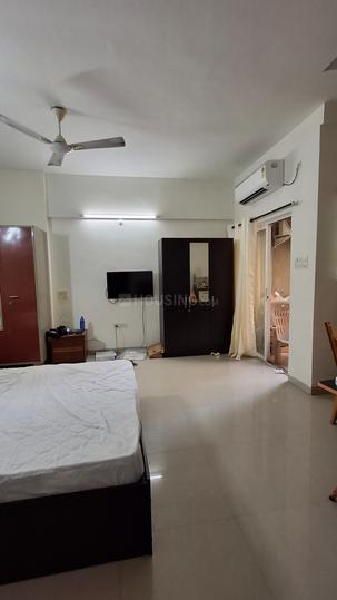 Metro Tower Amanora Bedroom 1