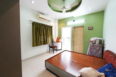 Bedroom Image of 1170 Sq.ft 3 BHK Apartment / Flat for sale in Maninagar Ahmedabad for Rs. 8900000