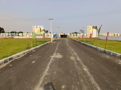 Image of 700 Sq.ft Residential Plot / Land for sale in Red Hills, Chennai for Rs. 2100000