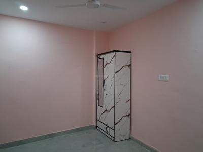Bedroom Image of 600 Sq.ft 2 BHK Apartment / Flat for rent in Sector 72 Noida for Rs. 25000