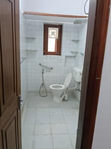 Image of 1500 Sq.ft 3 BHK Apartment / Flat for rent in Alaknanda, New Delhi for Rs. 69000