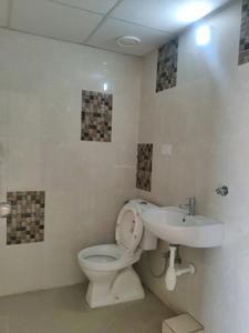 Common Bathroom Image of 710 Sq.ft 1 BHK Apartment / Flat for sale in Kalwa Thane for Rs. 7800000