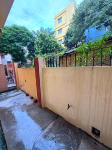 Balcony Image of 1700 Sq.ft 4 BHK Independent House for rent in Boring Road Patna for Rs. 23000