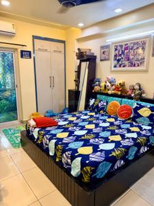 Bedroom Image of 1770 Sq.ft 3 BHK Apartment / Flat for rent in Ramprastha Pearl Heights, Vaishali Ghaziabad for Rs. 42000