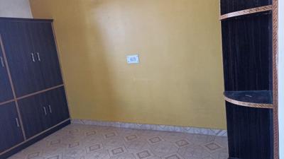Bedroom Image of 1000 Sq.ft 2 BHK Builder Floor for rent in Lawi Khurd Solan for Rs. 16000