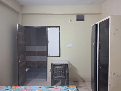 Bedroom Image of 900 Sq.ft 1 RK Apartment / Flat for rent in Sector 5 Noida for Rs. 9000