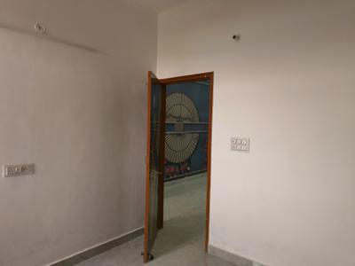 Bedroom Image of 900 Sq.ft 3 BHK Builder Floor for sale in DLF Ankur Vihar Ghaziabad for Rs. 3465493