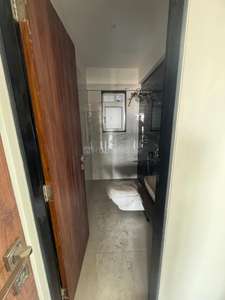 Bathroom Image of 900 Sq.ft 2 BHK Apartment / Flat for rent in Sanghvi Infenia, Santacruz East Mumbai for Rs. 105000