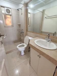 Bathroom Image of 980 Sq.ft 2 BHK Apartment / Flat for sale in Hiranandani Avalon, Powai Mumbai for Rs. 37500000