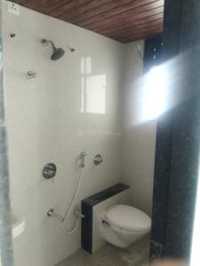 Bathroom Image of 1050 Sq.ft 2 BHK Apartment / Flat for rent in Shree Anand Royal Court, Thergaon Pune for Rs. 24000