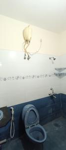 Bathroom Image of 1500 Sq.ft 3 BHK Apartment / Flat for rent in Saibaba Colony Coimbatore for Rs. 35000