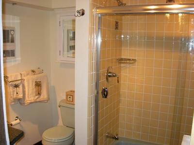Bathroom Image of 3600 Sq.ft 5 BHK Apartment / Flat for sale in Ekta Verve, Khar West Mumbai for Rs. 165000000