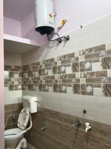 Bathroom Image of 950 Sq.ft 1 BHK Builder Floor for rent in Begur Bengaluru for Rs. 10000