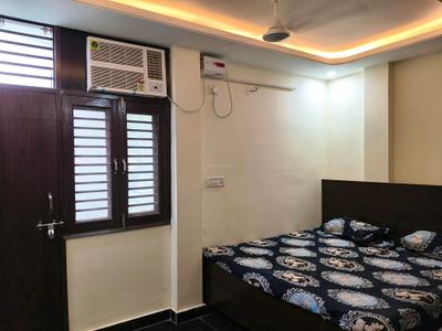 Bedroom Image of 1800 Sq.ft 1 RK Independent House for rent in Sector 24 Gurgaon for Rs. 20000