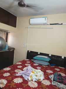 Bedroom Image of 1300 Sq.ft 3 BHK Builder Floor for sale in RWA Block C Dilshad Garden, Dilshad Garden New Delhi for Rs. 14500000
