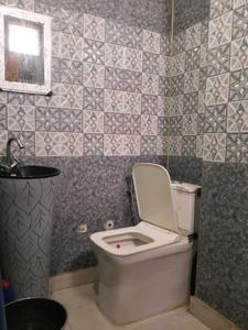 Bedroom Two Image of 950 Sq.ft 2 BHK Builder Floor for sale in  RWA Yamuna Vihar Block C9, Yamuna Vihar New Delhi for Rs. 7500000