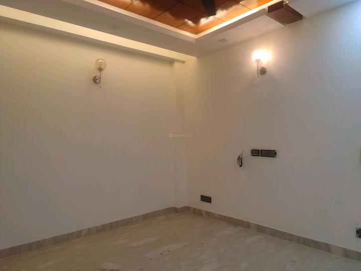 2 BHK 900 Sqft Independent Floor for sale at Lajpat Nagar, New Delhi
