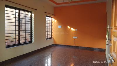Living Room Image of 1000 Sq.ft 2 BHK Independent House for rent in Rajendra Nagar Hubli for Rs. 15000
