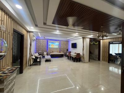Hall Image of 3294 Sq.ft 4.5 BHK Builder Floor for sale in Sector 28 Faridabad for Rs. 32500000