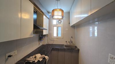Kitchen Image of 915 Sq.ft 3 BHK Builder Floor for rent in Sector 14 Dwarka New Delhi for Rs. 26500